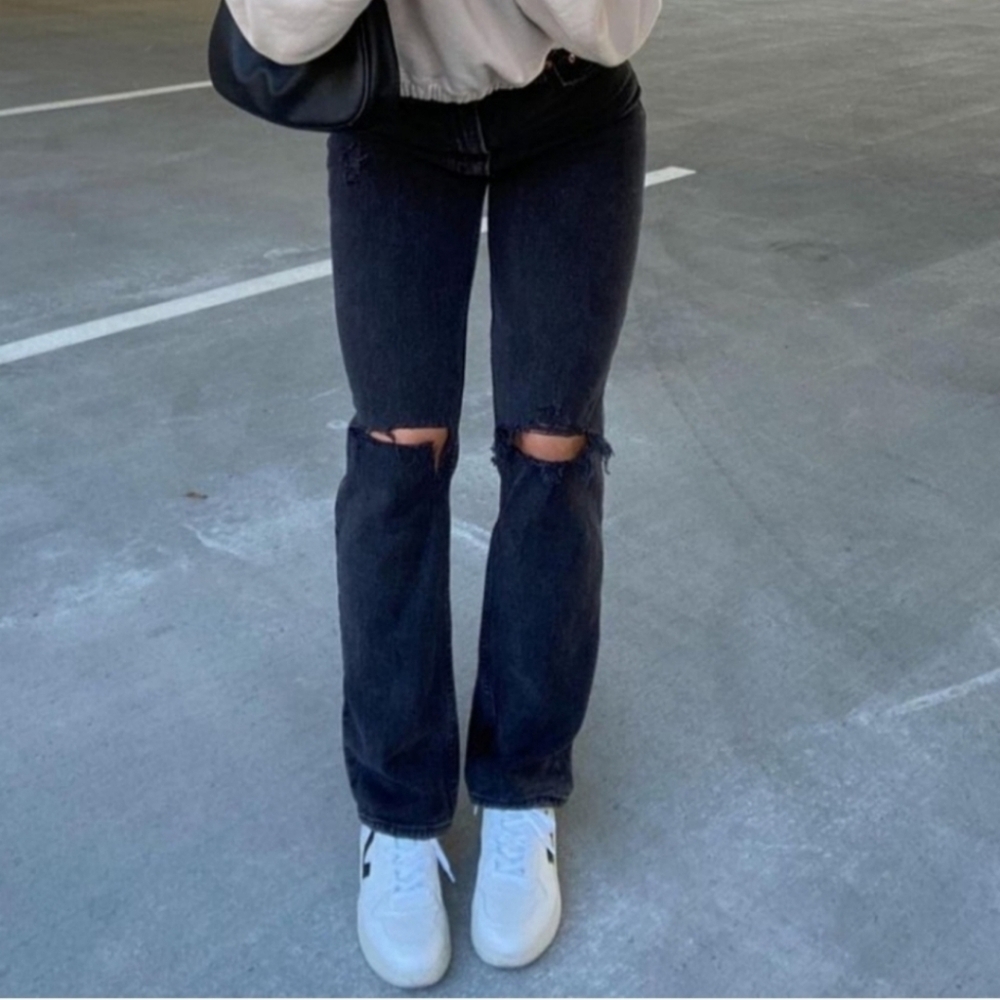 Abercrombie & Fitch Black The 90s Straight Ultra High Rise Straight Leg Jeans